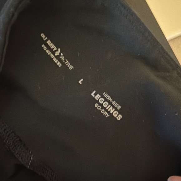 🩷 3/$18 Old navy go dry black compression leggings high rise leggings - Picture 3 of 4